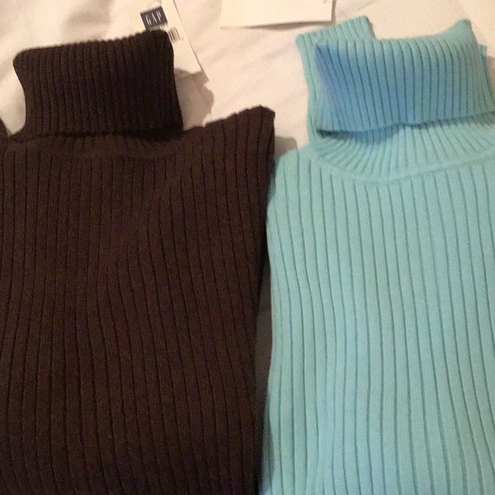 Gap turtlenecks